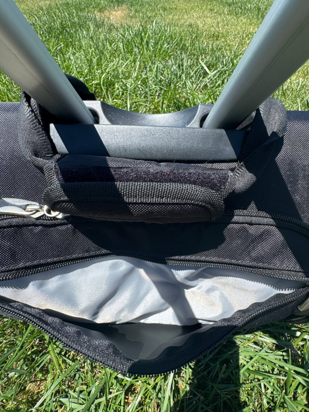 CIAO Carry-On Wheeled Luggage - Black - Picture 4 of 11